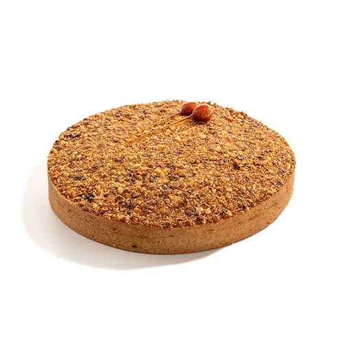 تارت موز و فندق متوسط